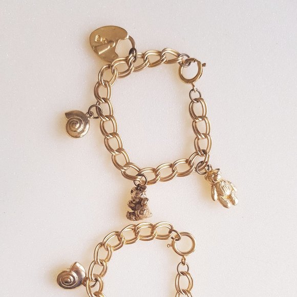 🐻 2 x 90s gold tone Charm Bracelets Teddy Shells - Picture 3 of 7